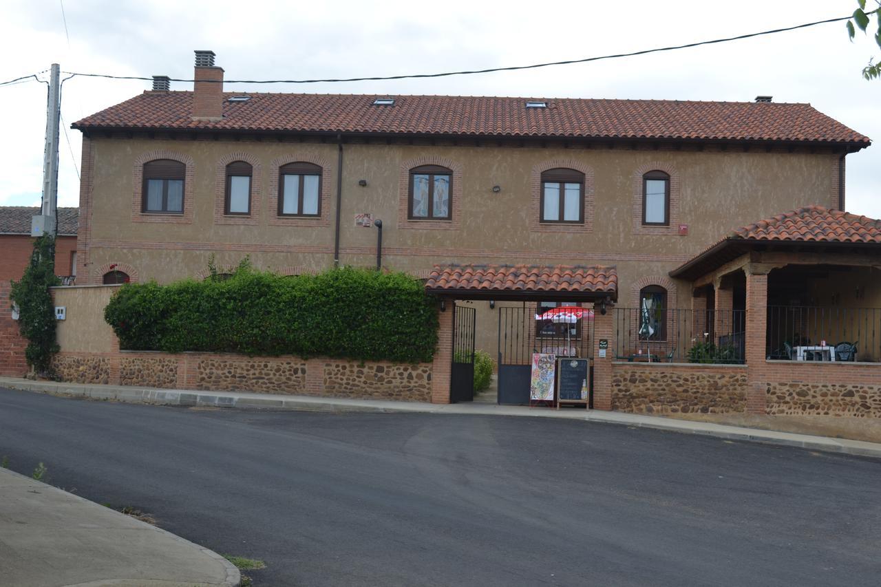 Hotel Rural Casa El Cura Calzadilla de los Hermanillos Exterior foto