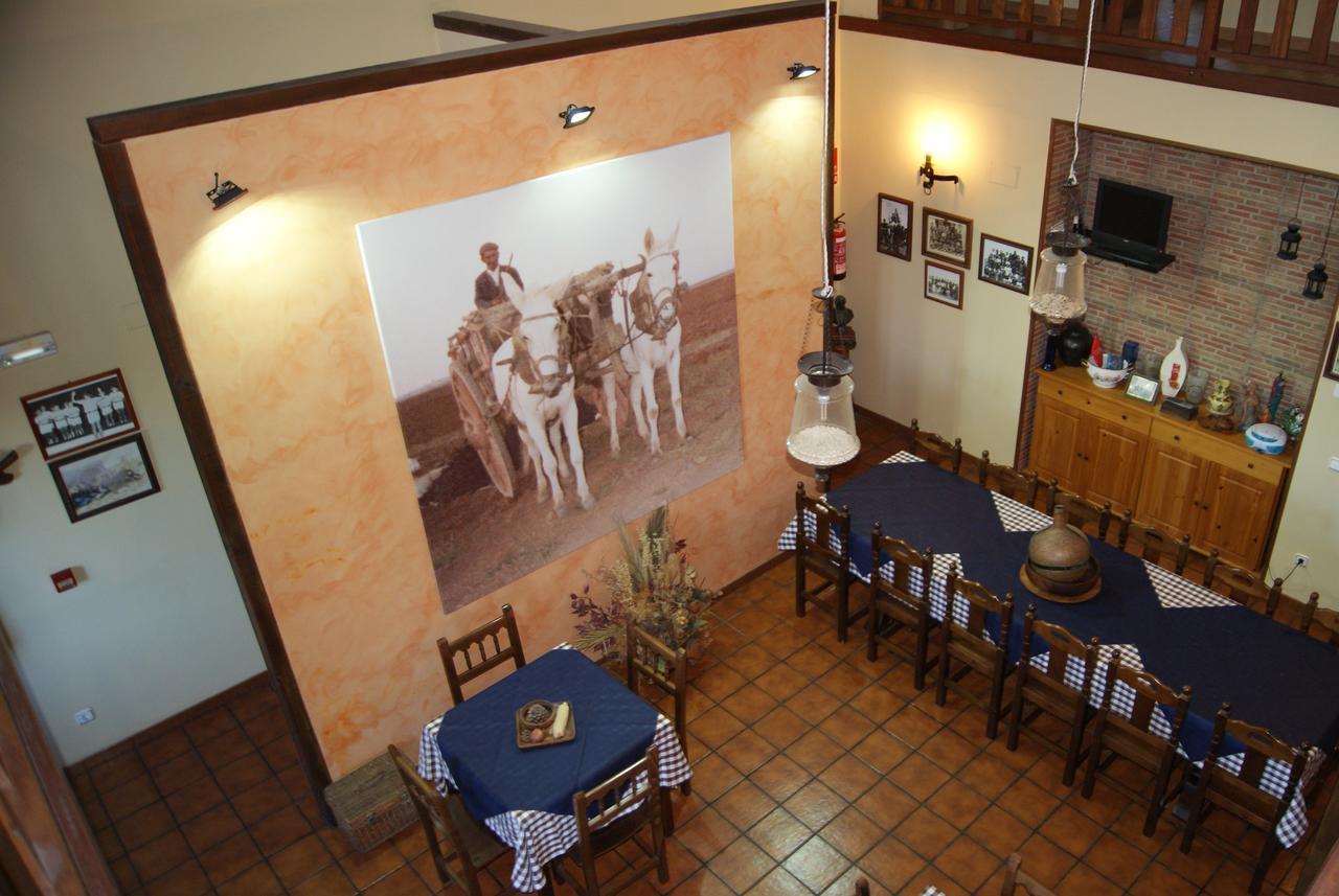 Hotel Rural Casa El Cura Calzadilla de los Hermanillos Exterior foto